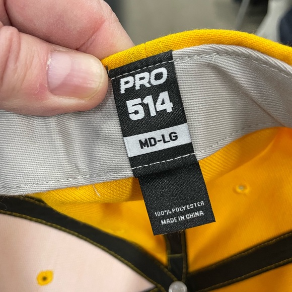 Cincinnati Reds hat - Picture 3 of 7